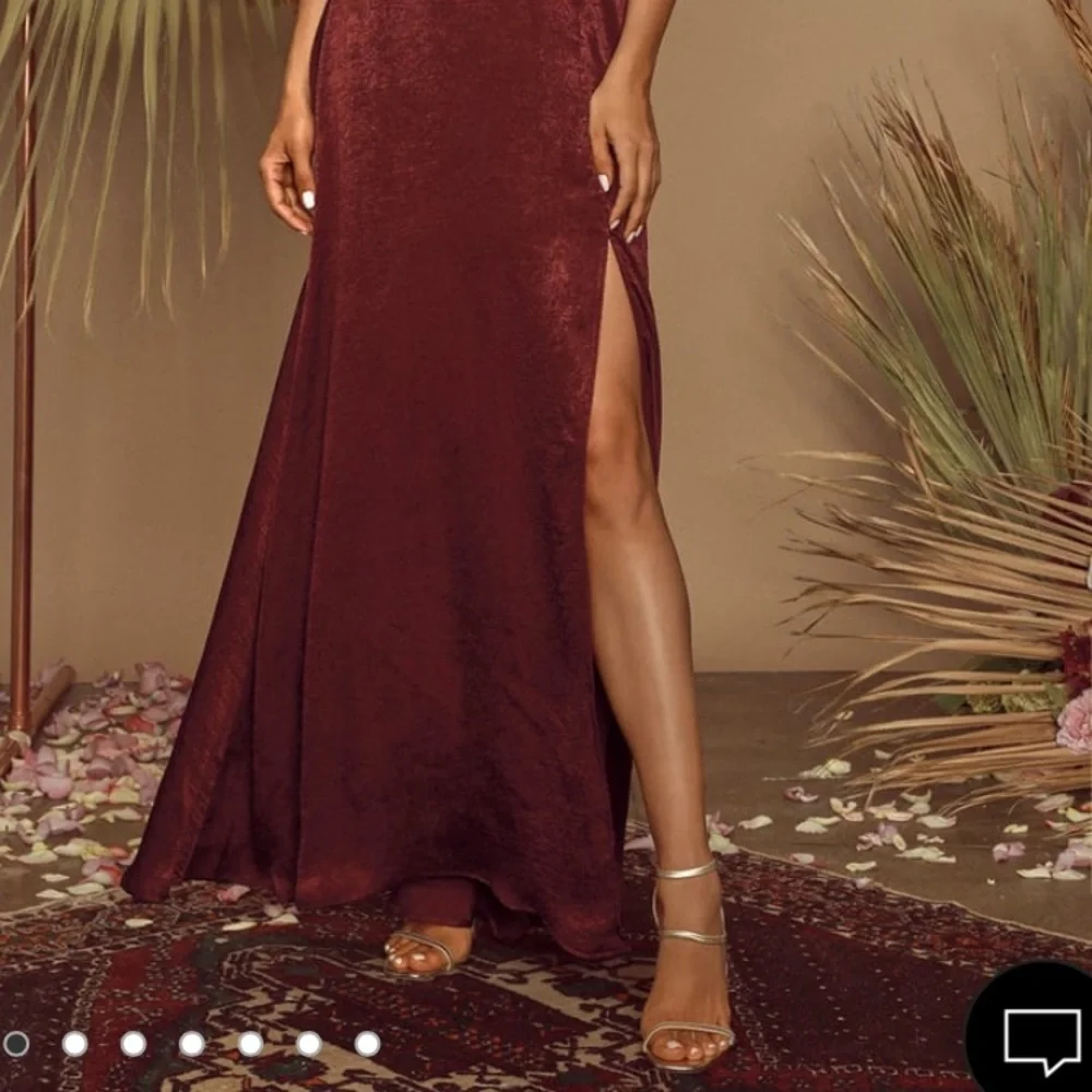 Lulu’s Dress - Picture 2 of 2